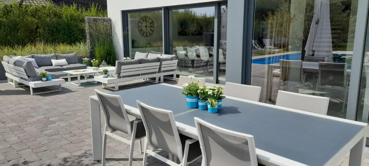 Villa Blue Garden B&B Vlaamse Ardennen Nabij Pairi Daiza Geraardsbergen Exteriör bild